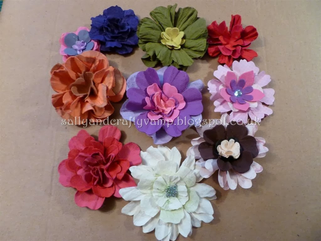 Pretty Things Have Scraps? Make Flowers!