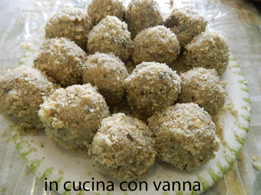 in cucina con vanna: Polpette di melanzana bianca e noci in cucina con vanna: Polpette di melanzana bianca e noci