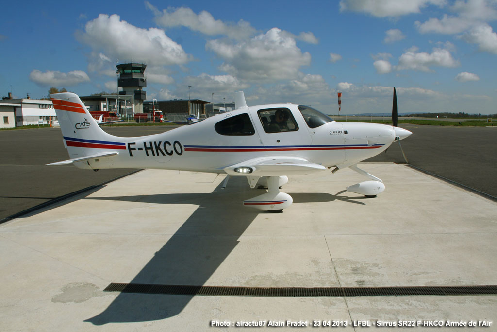 2013-04-23-Cirrus-SR22-FHKCO-LFBL-020.jp