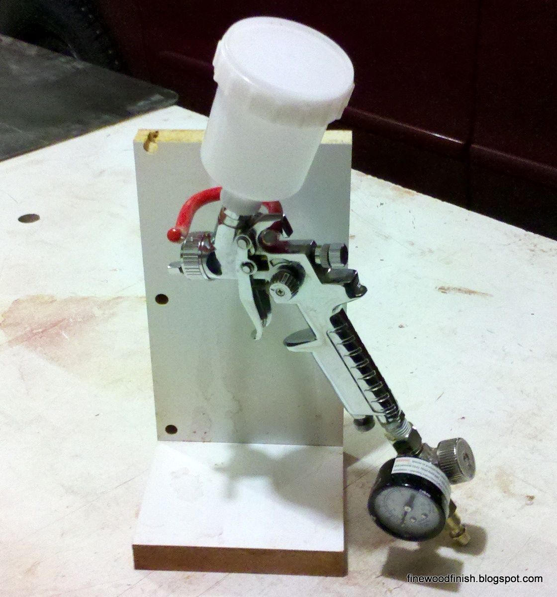 Fine Wood Finishing Cleaning a spray gun in 3 minutes