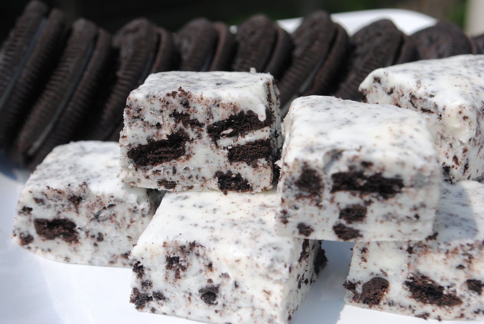 Cookies 'N Cream Fudge Shugary Sweets
