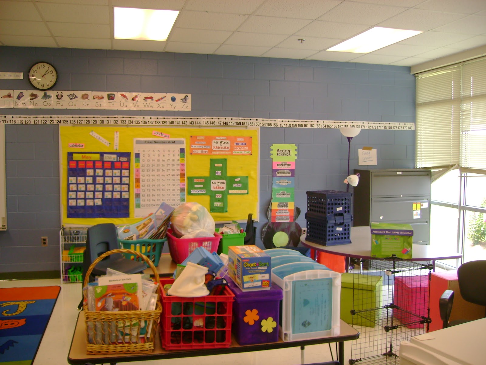 HOW TO MAKE A SCRUNCHY BORDER Peace, Love, and First Grade