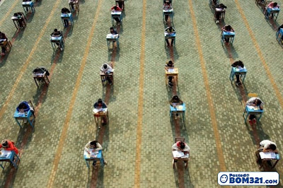Ujian Peperiksaan Di China