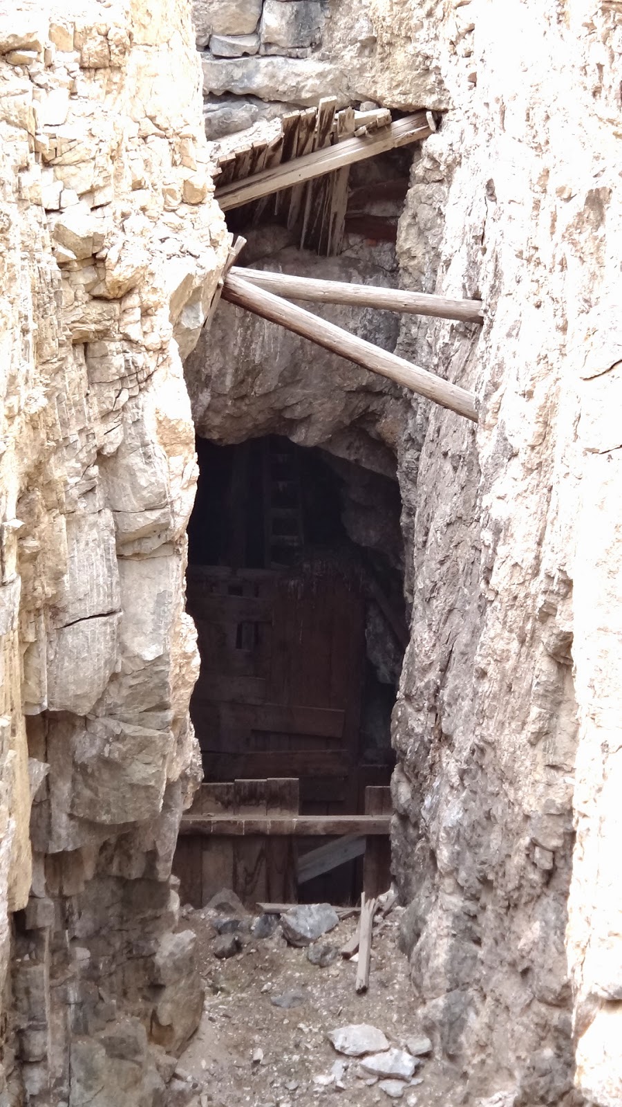 The Fly Syndicate Off Roading in Nevada The Tungsten Workings of the