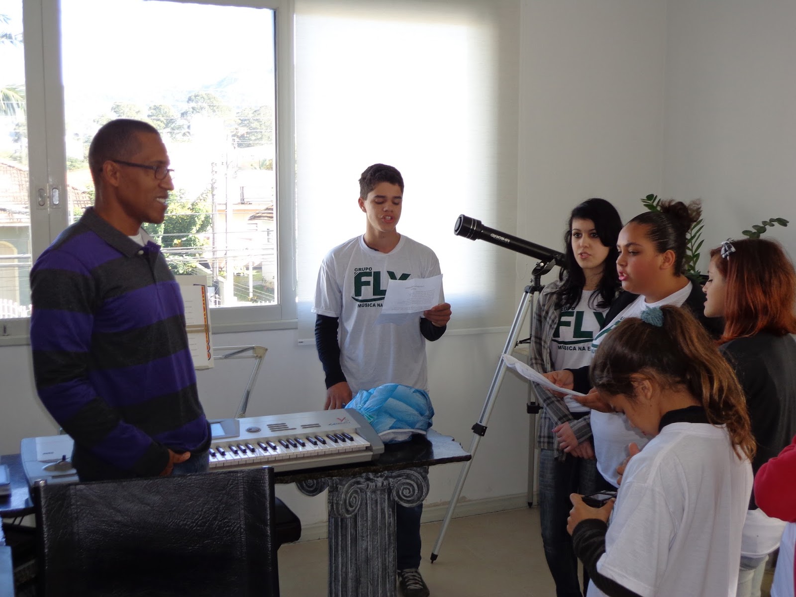 Grupo Fly - Música Na Escola: ESCOLA BENONÍVIO 2013