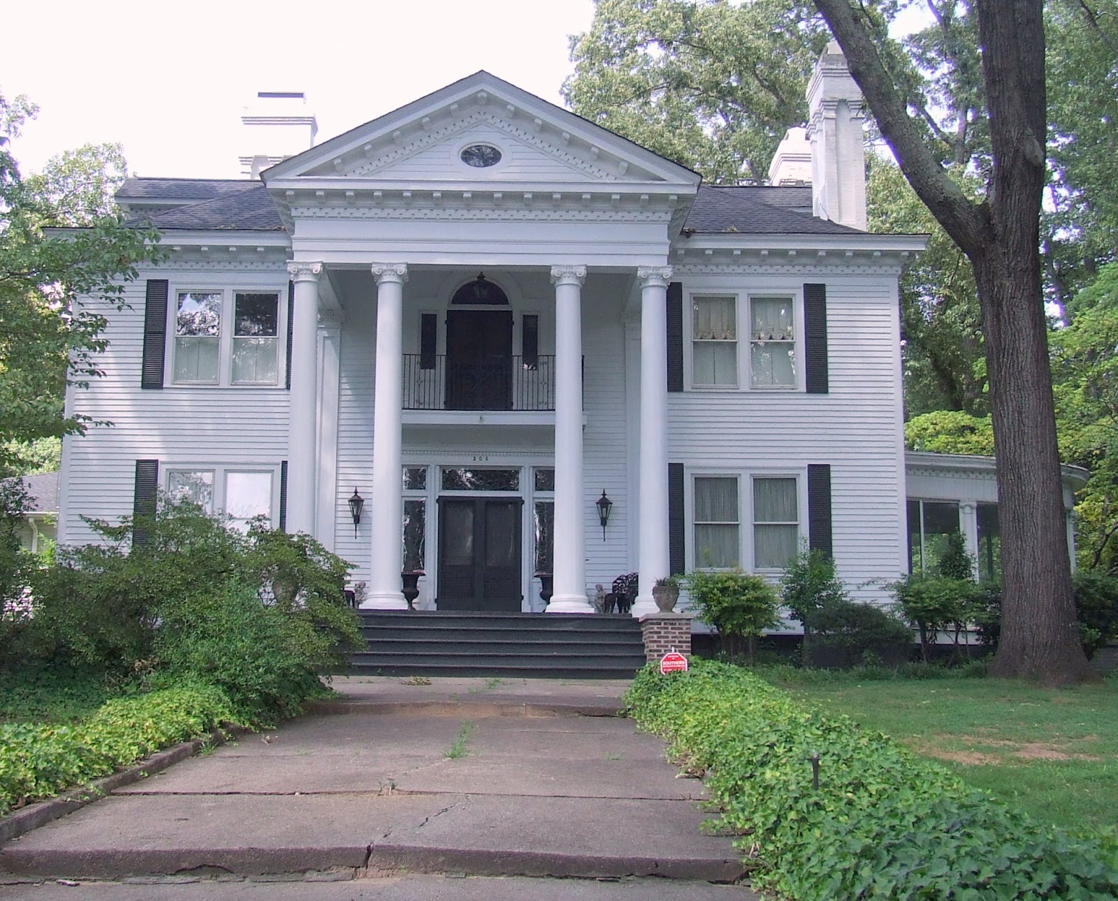 My Blue Cottage A Walk Down the Boulevard Anderson, SC