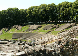 Autun et son théâtre romain