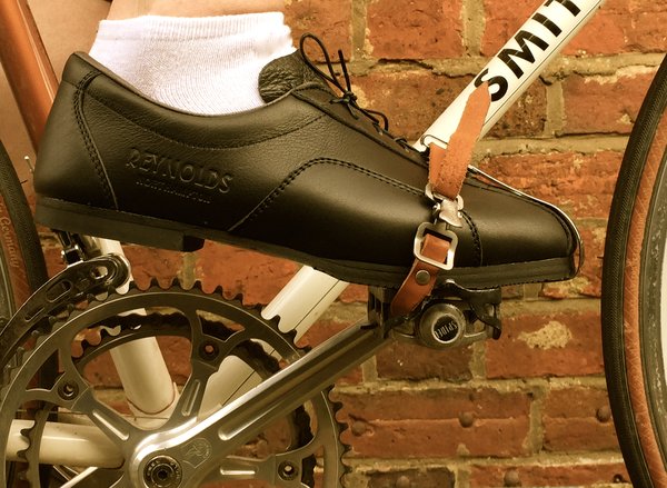 reynolds cycling shoes