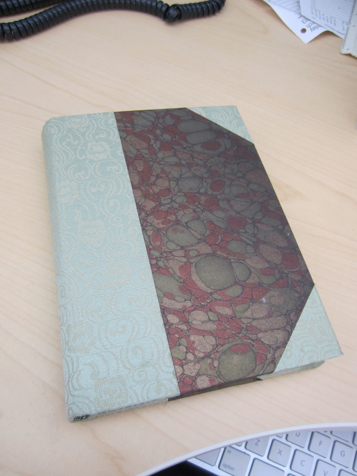 Biblio Bebé Classic Rounded Back Cloth Binding