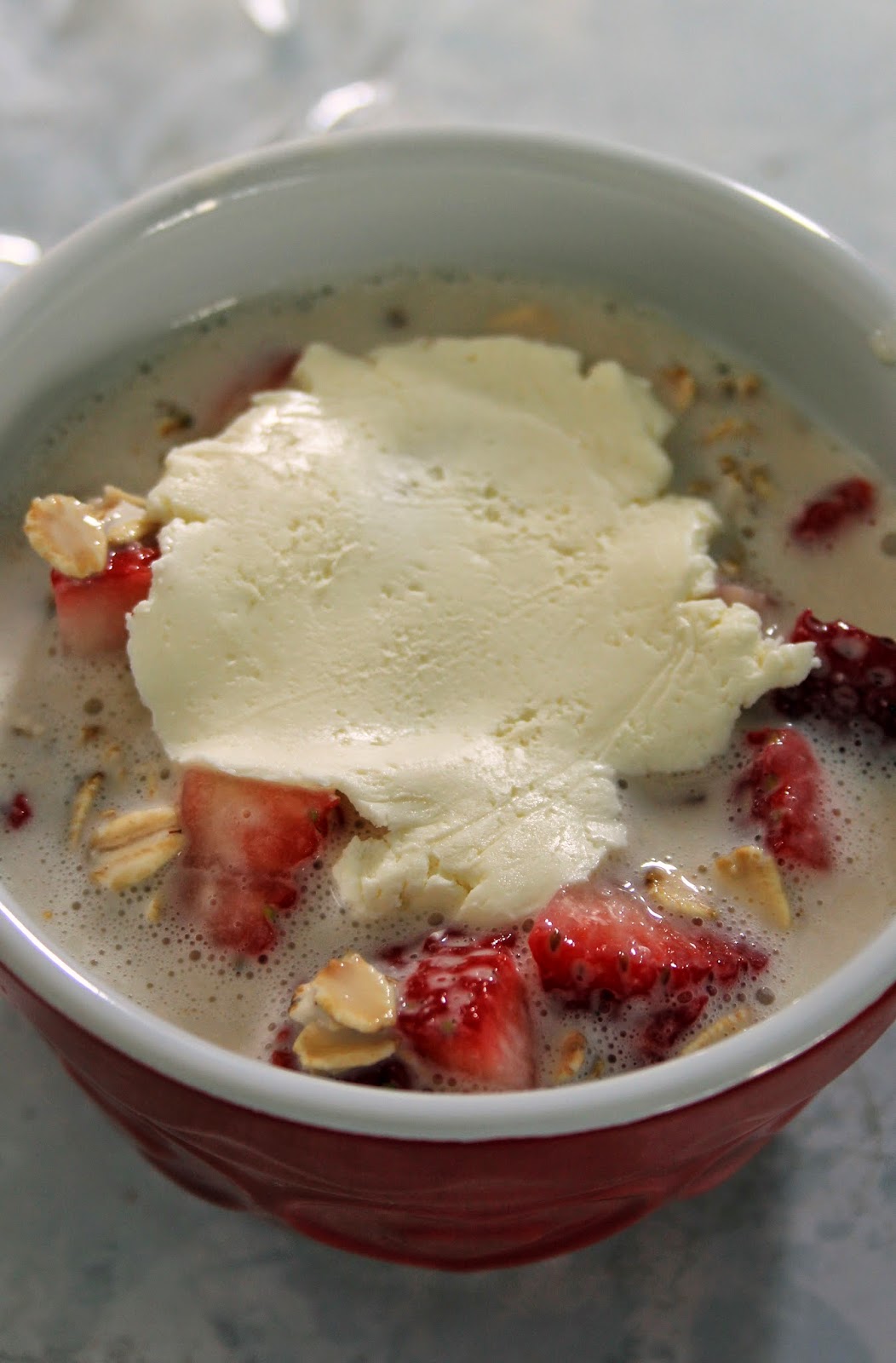 Jo and Sue Strawberry Cheesecake Oatmeal (Single Serving)