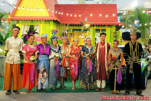 Balik Kampung, Balik Pavilion KL, raya 2013, shopping mall, pavilion kl, event, mall festive season decoration, malaysia traditional costume