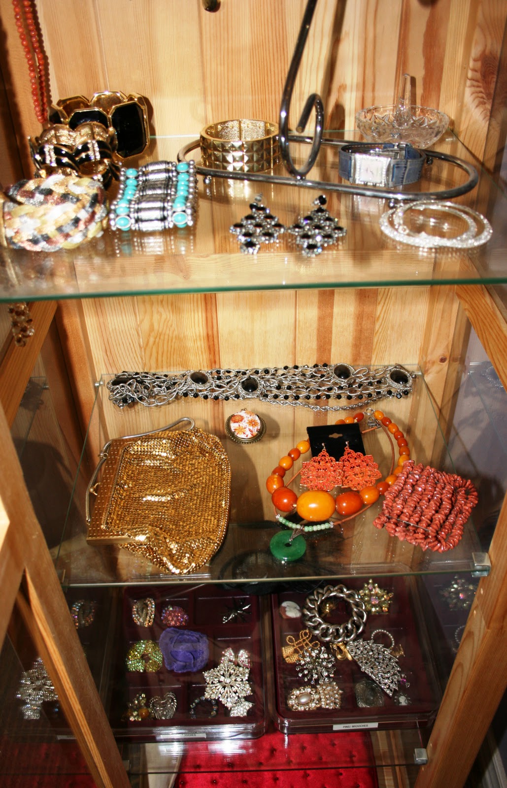 ciao! newport beach ikea jewelry display