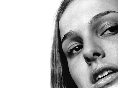 Natalie Portman Wallpaper Natalie Portman Wallpaper-1440x1280-07