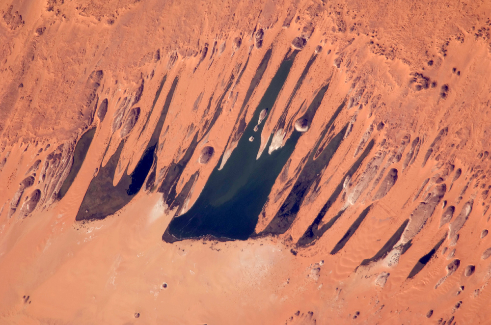 Unianga, lagos en medio del desierto del Sahara Sderghtr+%282%29