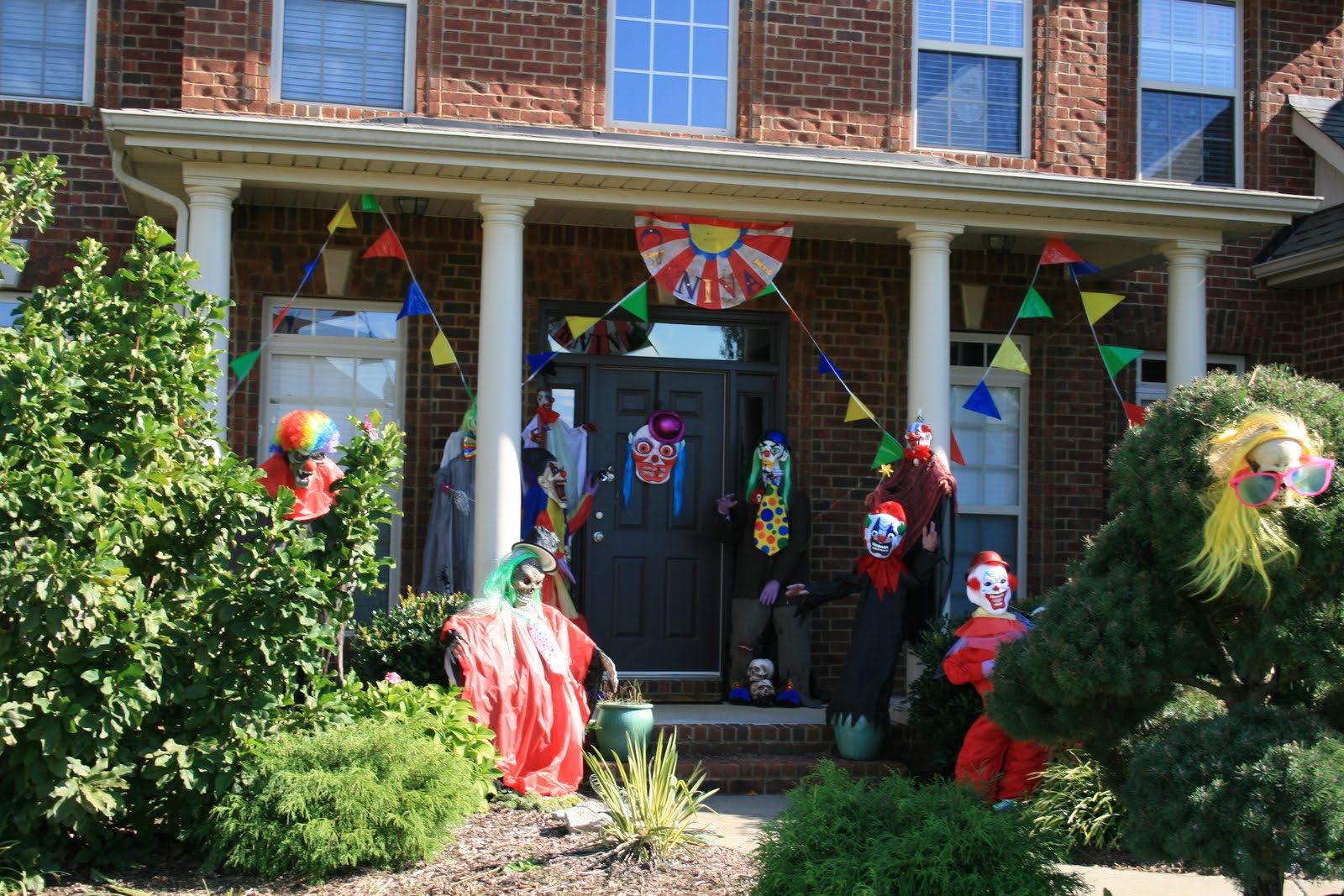Murfreesboro Haunts Carnival of the Damned Halloween display 2011