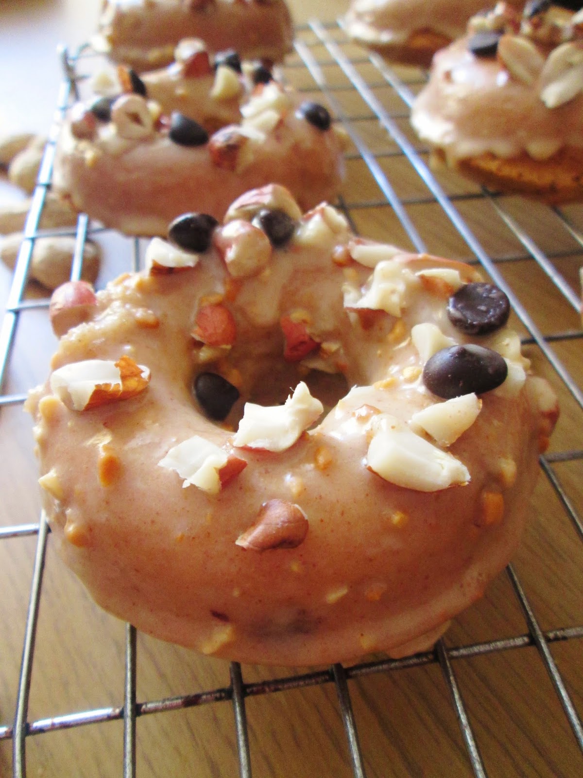 THE MESSY KITCHEN Peanut butter baked doughnuts