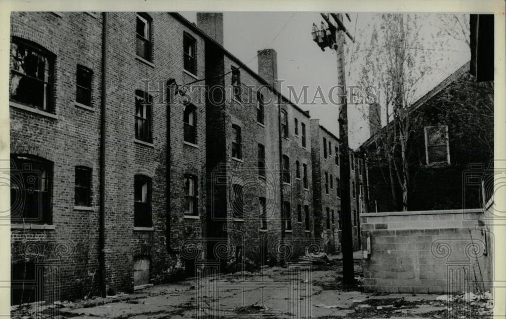 Uptown Chicago History Scotland Yard, 1981