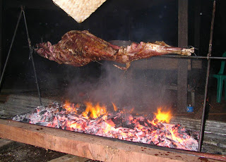 Cara Membuat Kambing Guling Bakar Enak Cara Membuat Kambing Guling Bakar Enak