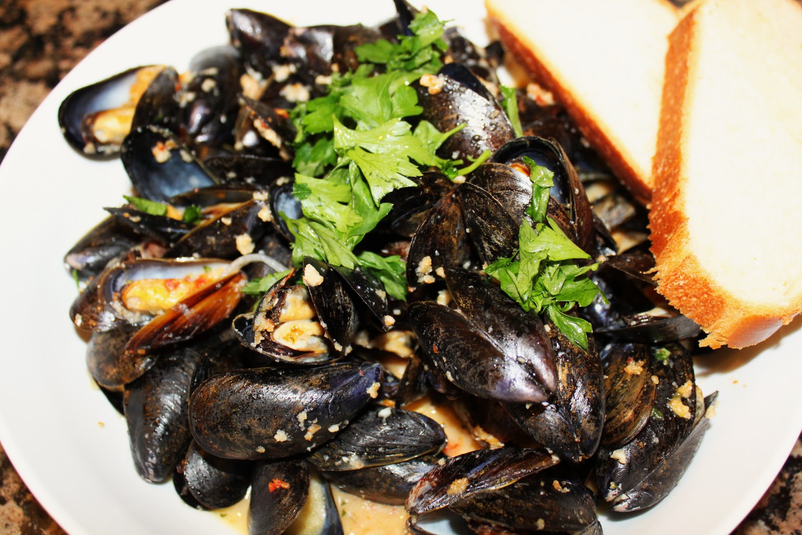 Tso, What's Cooking? Mussels with Sun Dried Tomato & Basil Bread Crumbs