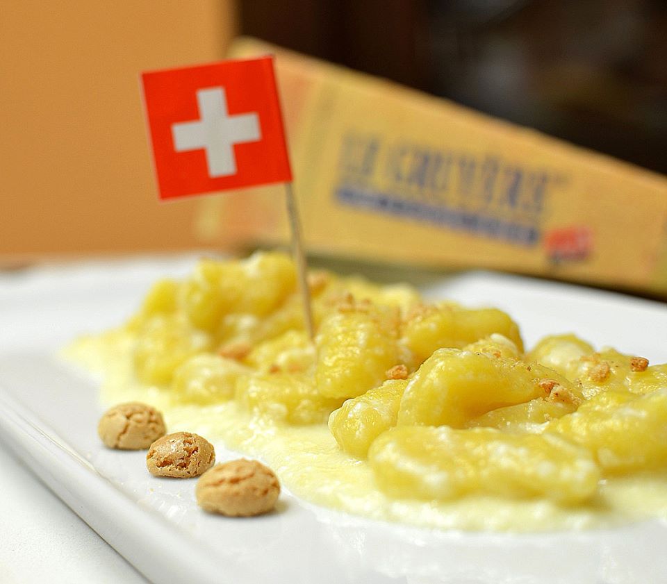 Gnocchi di Zucca su fonduta di Gruyère ai nocciolini di Chivasso