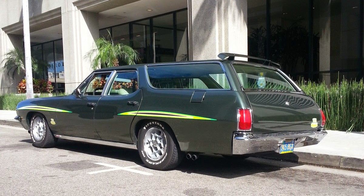 15k: GTO Judge Styled: 1971 Pontiac LeMans Wagon.