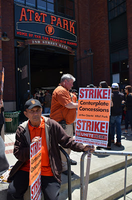 Giants-concession-workers-strike.jpg