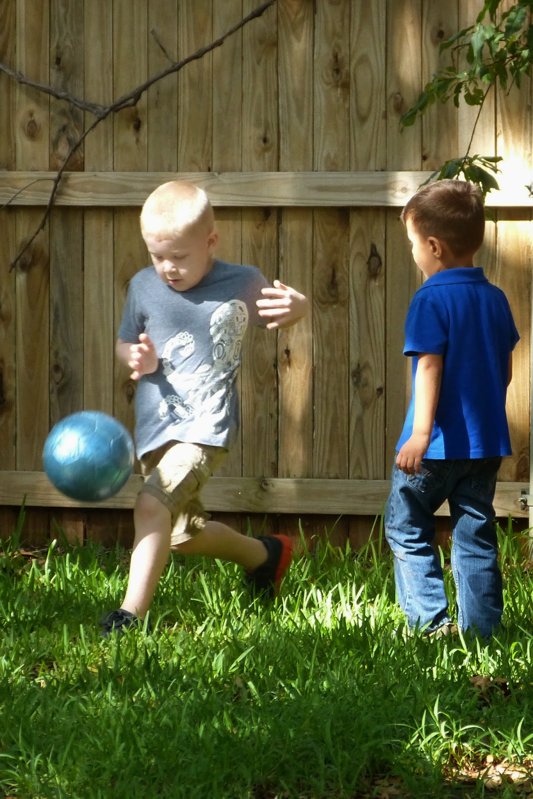Paula's Primary Classroom Bouncing balls and bathing baby dolls