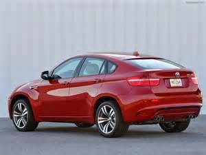 Review BMW X6 M BMW X5 M yaitu sisi dari rekayasa otomotif yang semestinya tak ada, kurangnya keseluruhan kepraktisan merekomendasikan itu lebih perihal seni dari pada manfaat, setara otomotif berkwalitas tinggi.