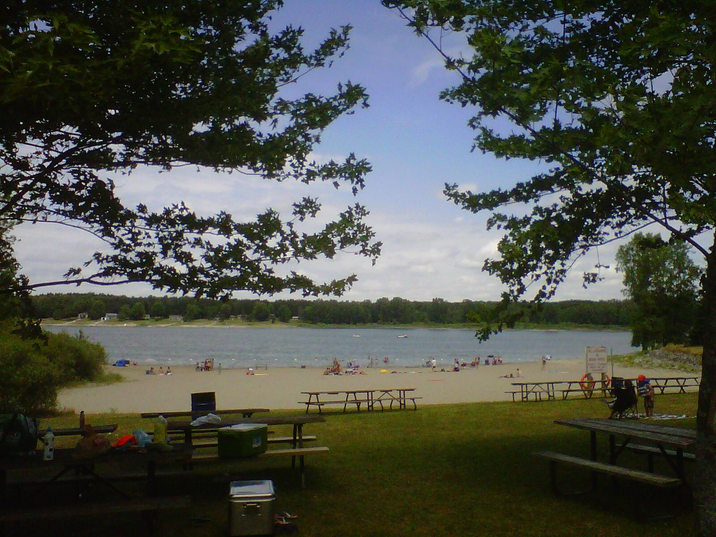 what are some nice beaches not too far from Kitchener waterloo? Yahoo
