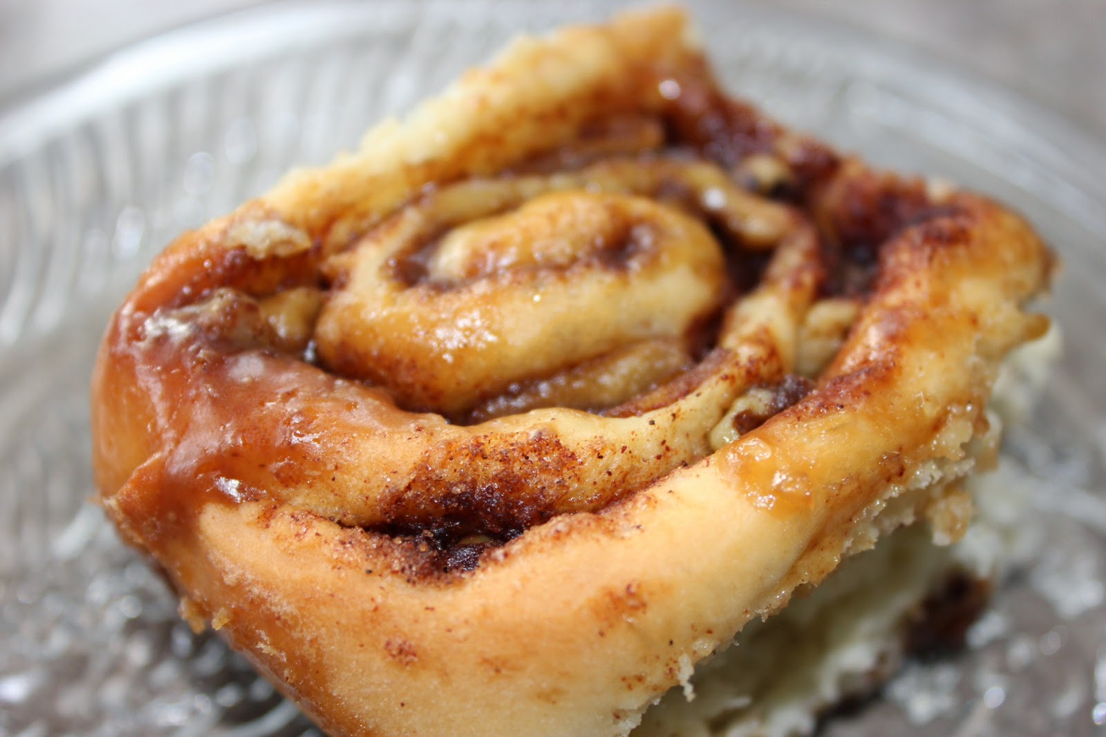 Sisters Luv 2 Cook Apple Caramel Cinnamon Buns