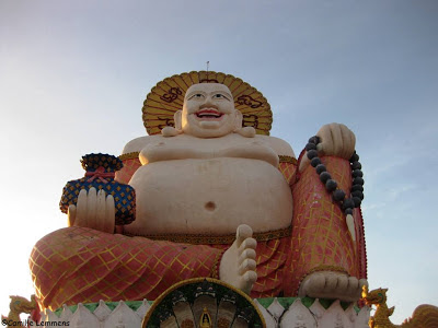 Wat Plai Laem, big statue of Buddha 