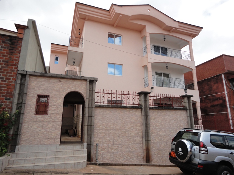 Dyna Immobilier, Agence Immobilière, à Yaoundé