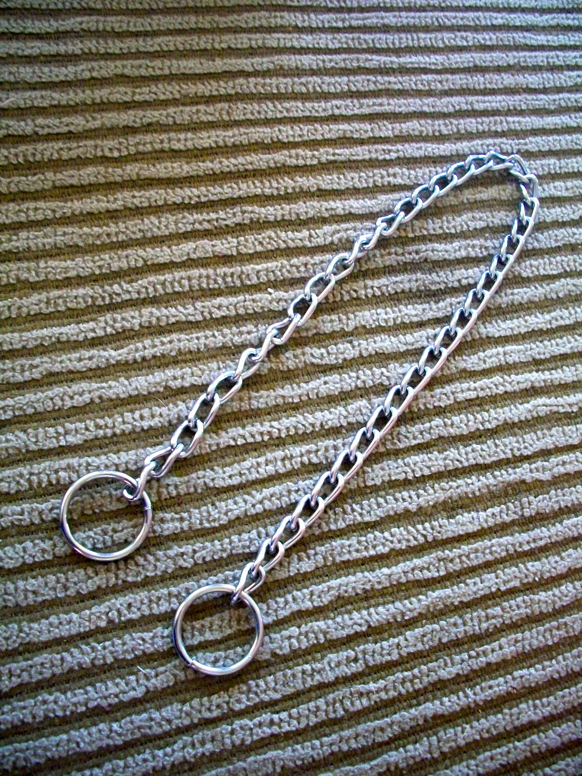 THE SISTERS BLOG The Dog Chain necklace tutorial...