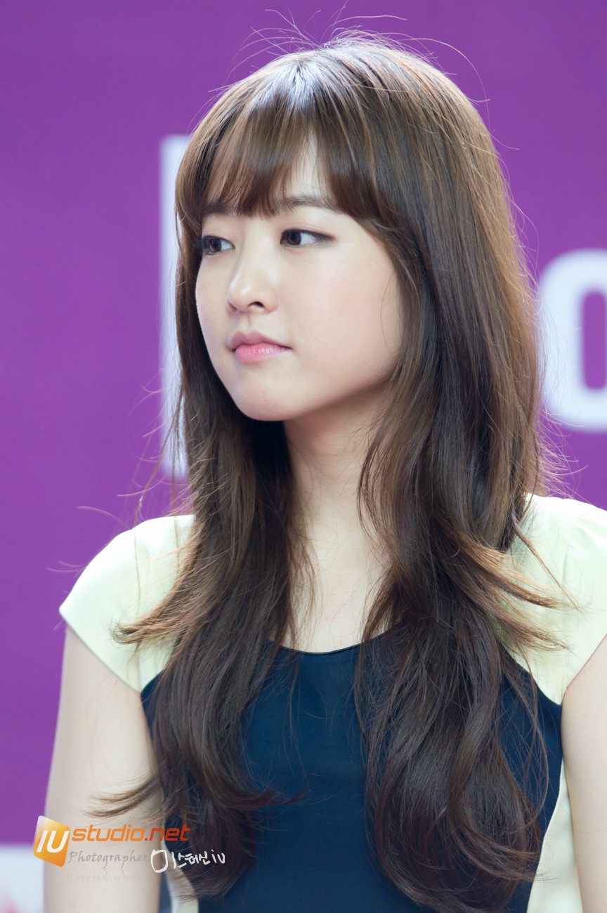TI - LAOWOMARU: Foto Seksi Park Bo Young Korea Artis