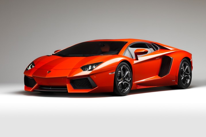 Harga Lamborghini Aventador 