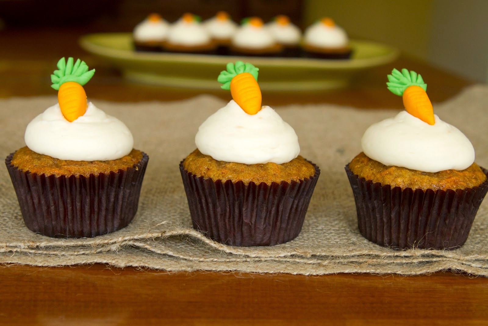 How To Decorate A Carrot Cake Cupcake How To Decorate A Carrot Cake Cupcake