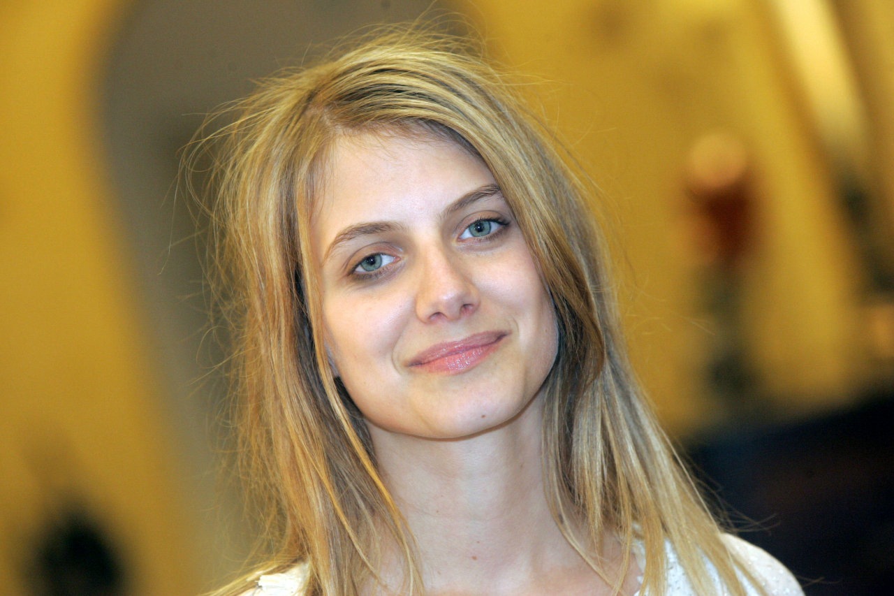 Melanie Laurent Wallpaper | Your Stuff Work
