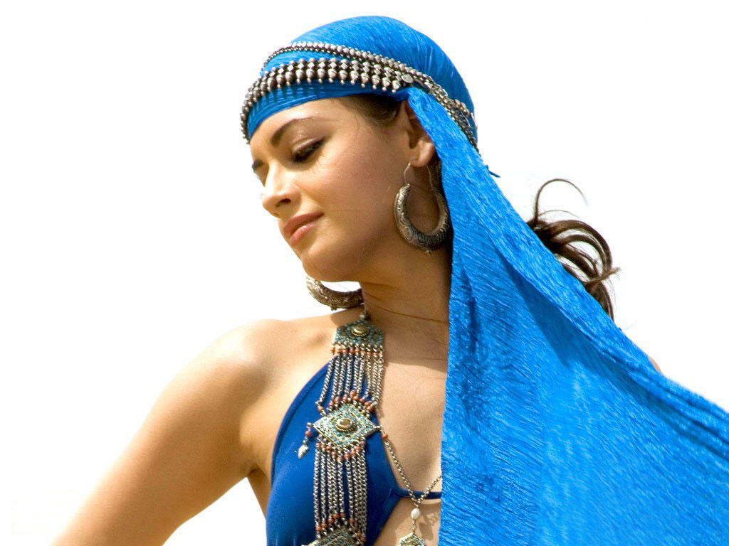 http://4.bp.blogspot.com/-p6vo9BXSHJM/TeASOHT83WI/AAAAAAAAA4M/9yAdkcOJfo4/s1600/diya_mirza-47.jpg