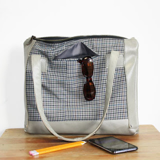Leren damestas van gerecycled leer, handgemaakt Handgemaakte leren damestas van gerecycled leer