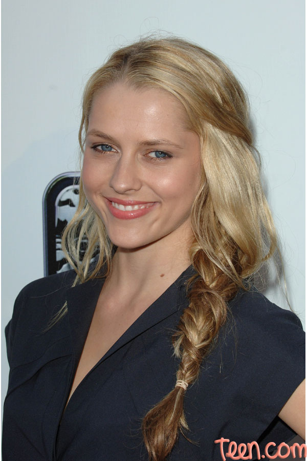Goalpostlk.: Teresa Palmer HD Wallpapers