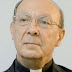 Líder da Igreja Católica da Bélgica leva torta na cara por suas opiniões sobre aborto e homossexualidade