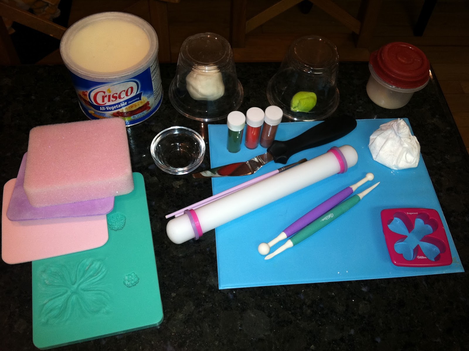 The Iced Queen Gum Paste Dogwood Flower