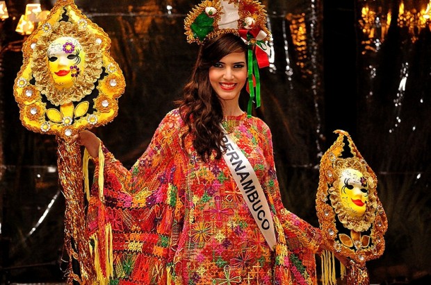 Miss Mundo Brasil World Brazil 2011 Creativity Costume Competition