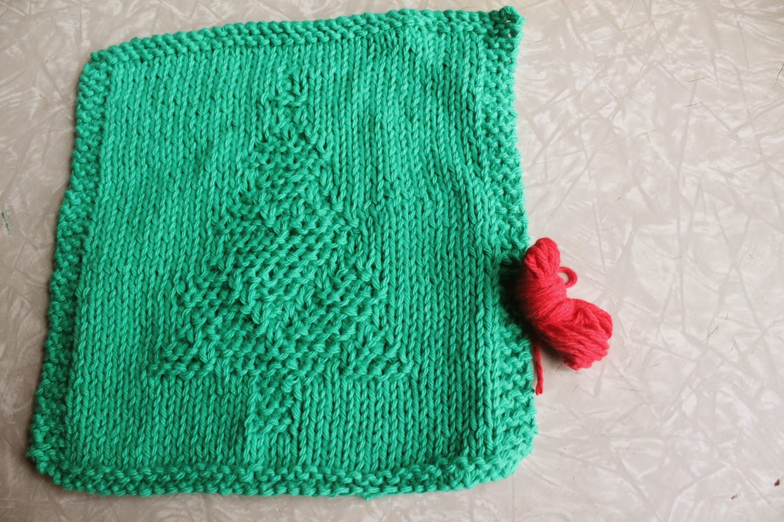 Everyday Life at Leisure: Weekly Dishcloth: Knitting the Christmas Tree Pattern