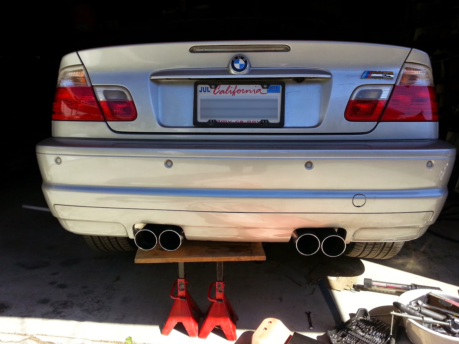 My Darn BMW M3 Replace exhaust hanger on BMW E46 M3
