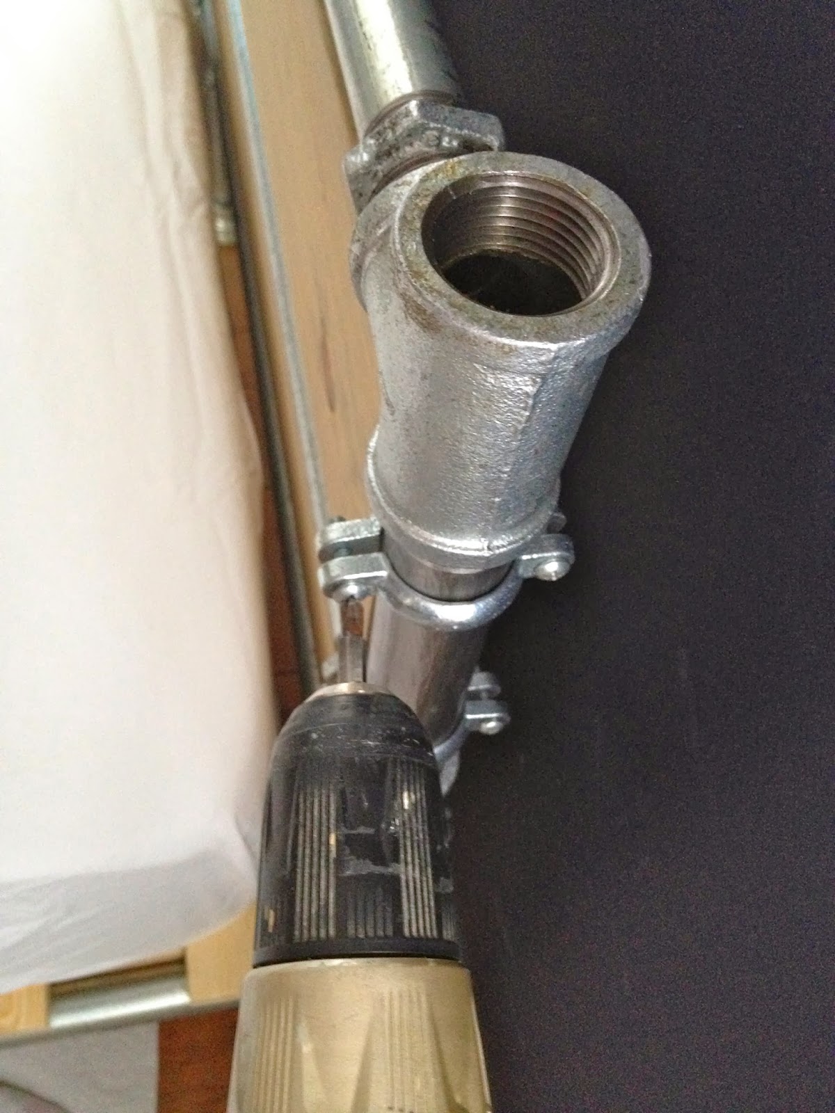 DIY Pipe & Wood Slats Bed Jaime Costiglio