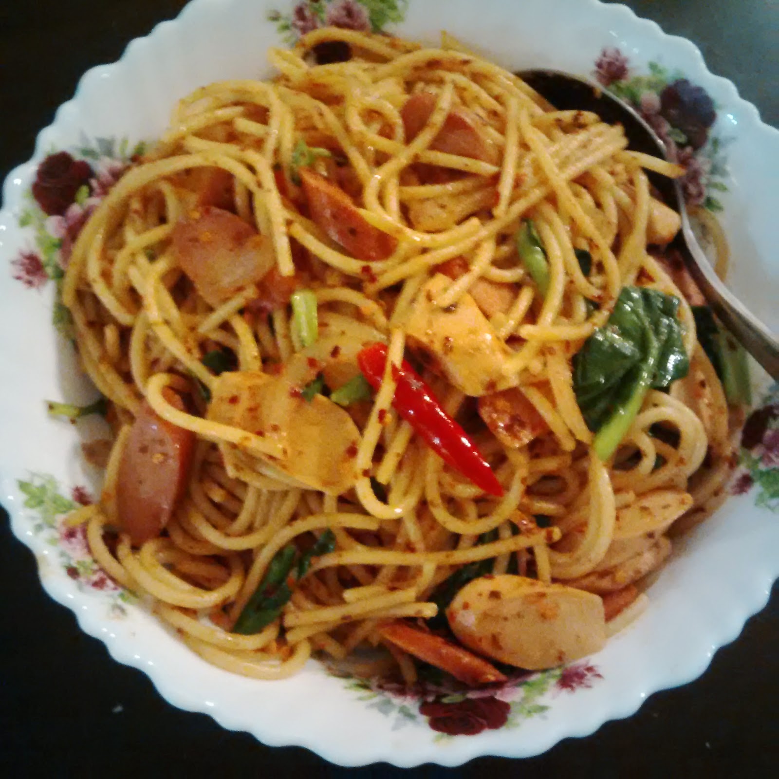 Selipar Koyak Spaghetti Olio Oglio Cili Api Menu Orang Bujang