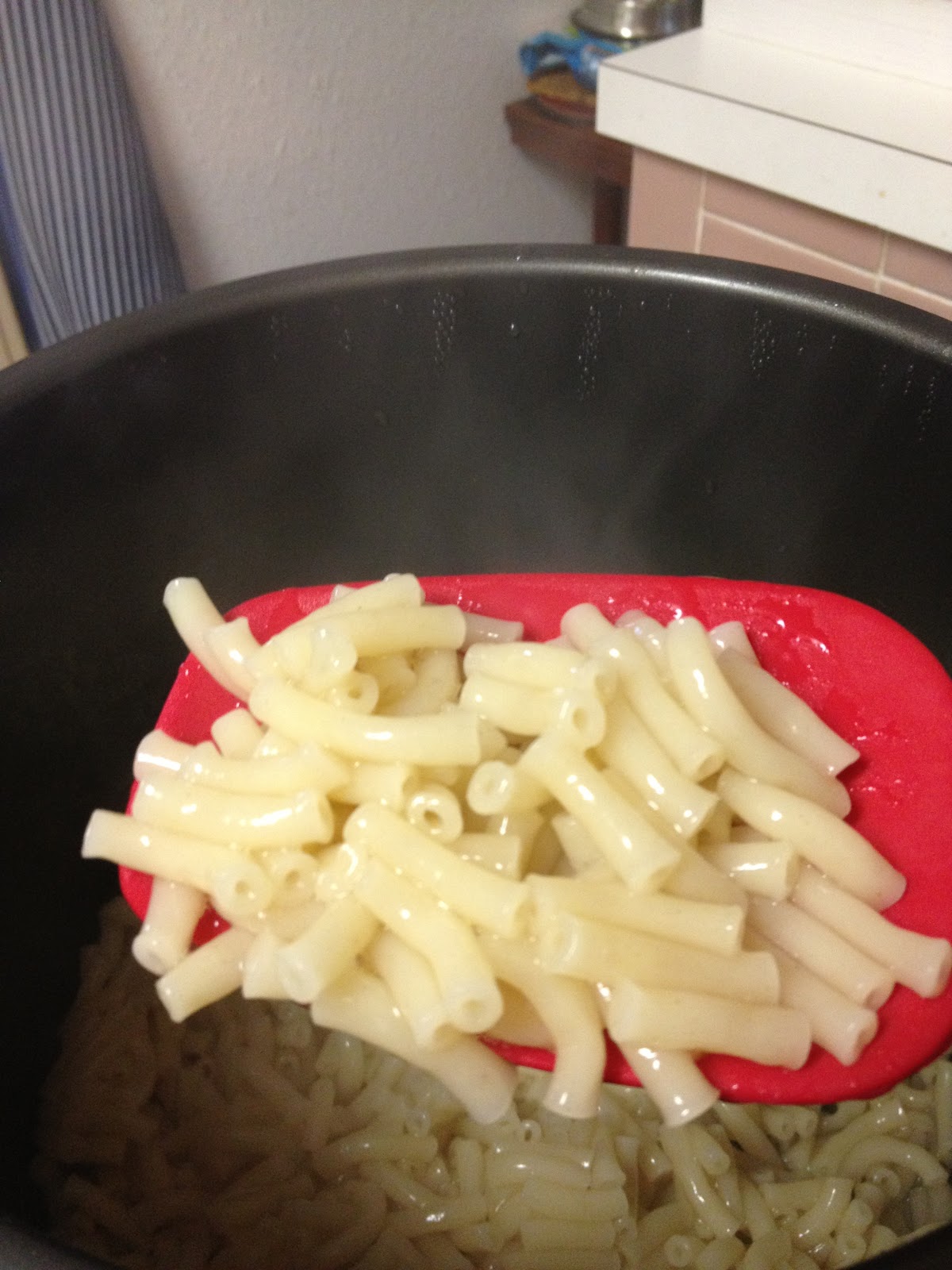 Tracy Cooks in Austin Macaroni and cheese pressure cooker style