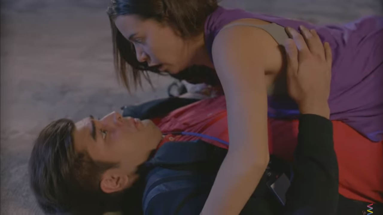 Girlfriend For Hire 2016 movie scene when Nami Shanaia San Jose (Yassi Pressman) fell on top of Bryle Caleb Stanford (Andre Paras)