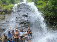 Air Terjun di antara Tebing, Grojogan Watu Jonggol Air Terjun di antara Tebing, Grojogan Watu Jonggol